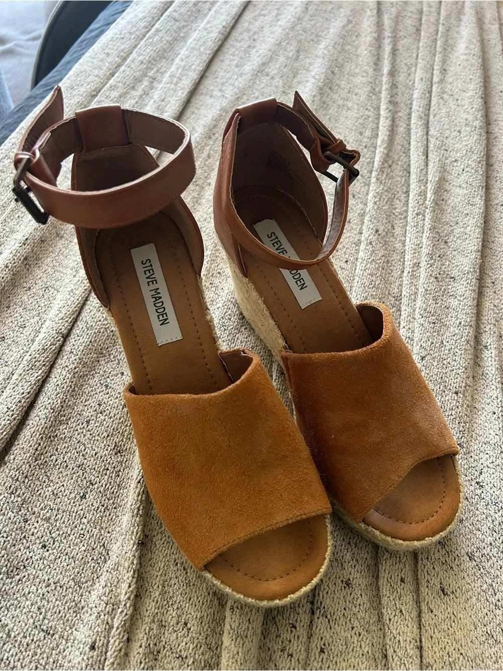 Steve Madden classic tan