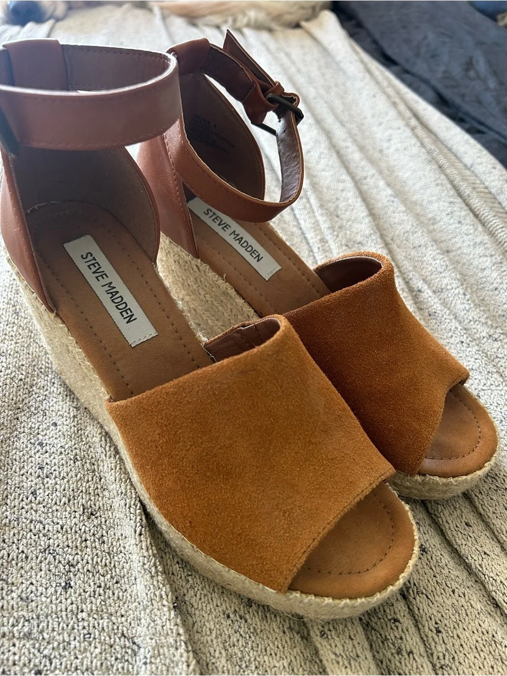 Steve Madden classic tan