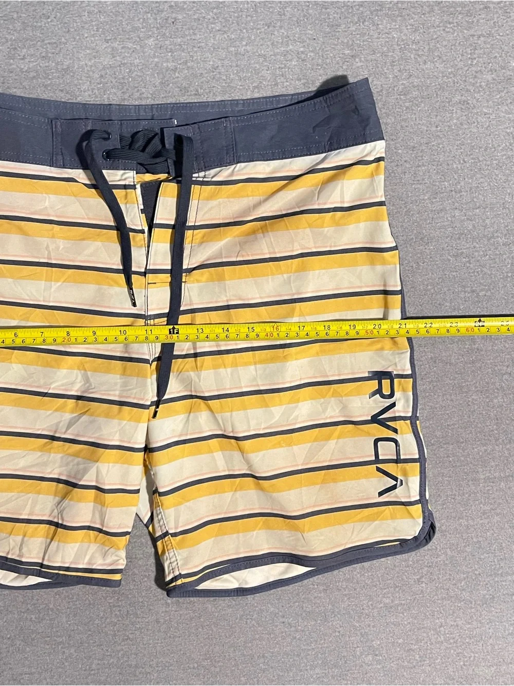 RVCA items 0026b