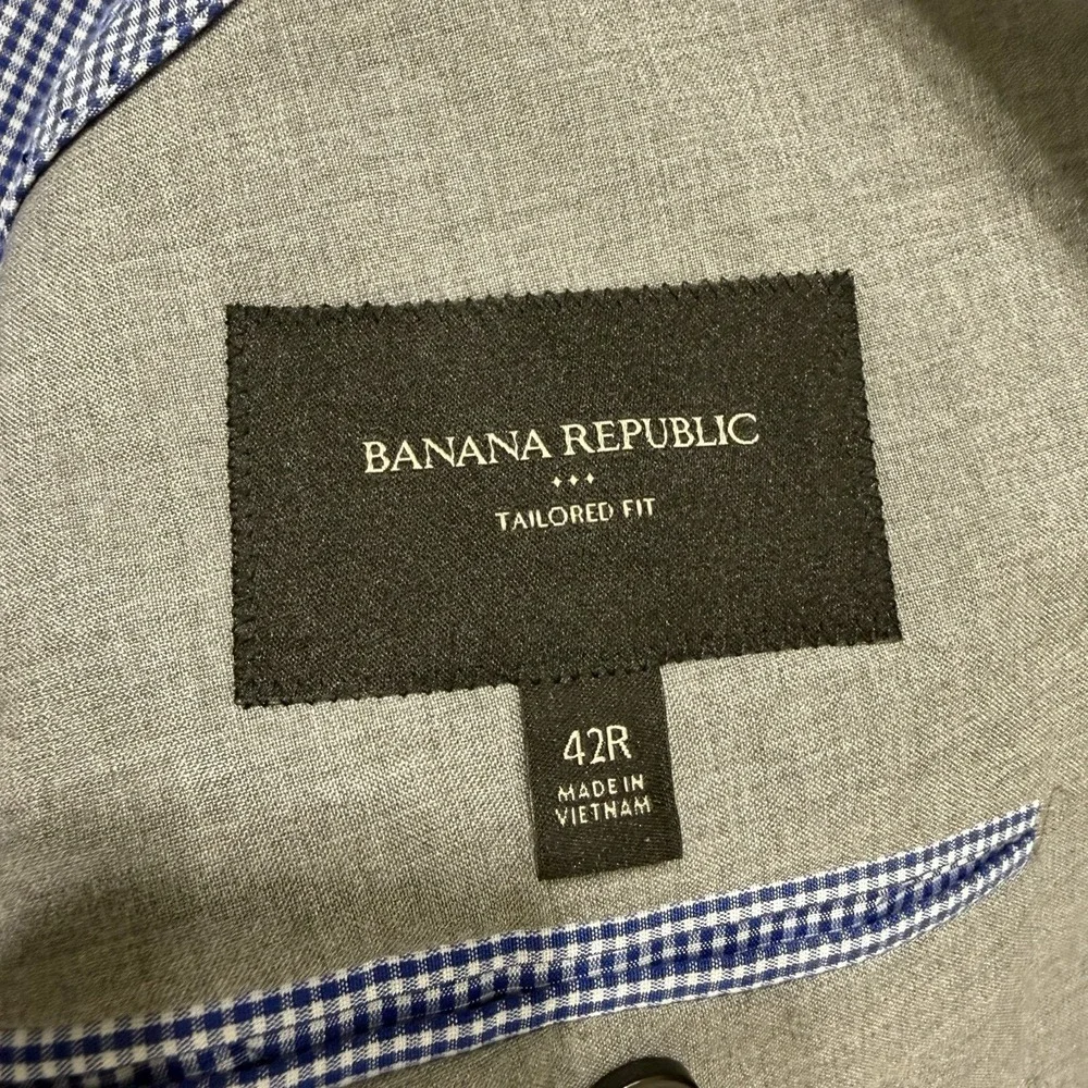 Banana Republic *small stain