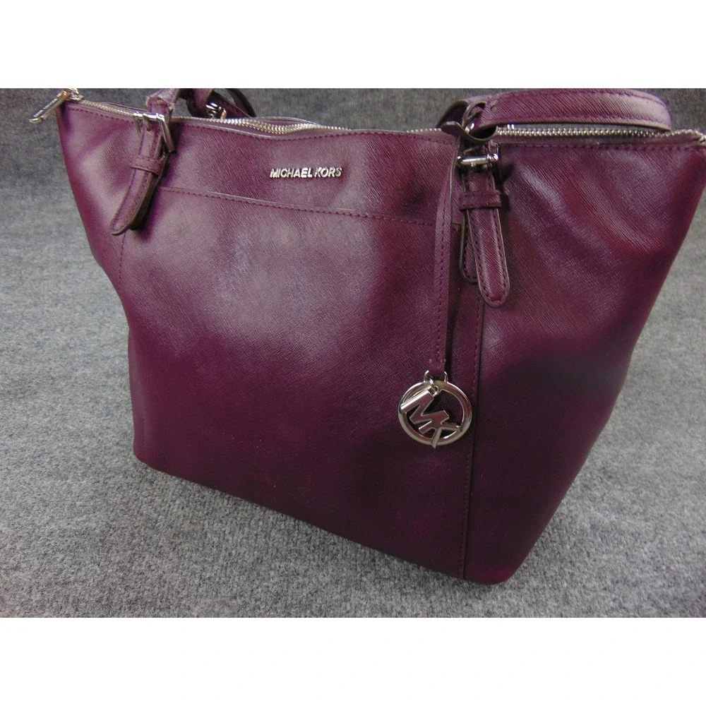 Michael‎ Kors Jet Set Tote Bag Saffiano Leather Plum Purple Zipper Closure MK