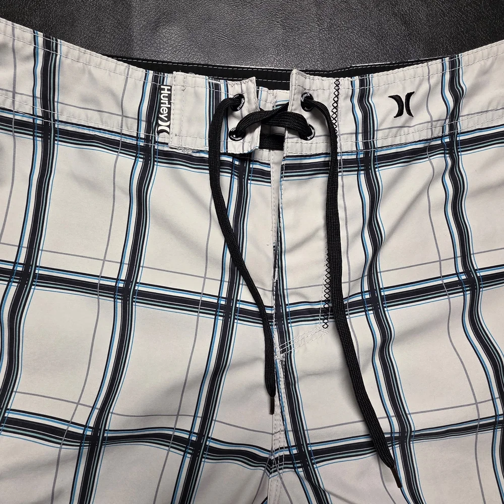 Hurley men’s swim