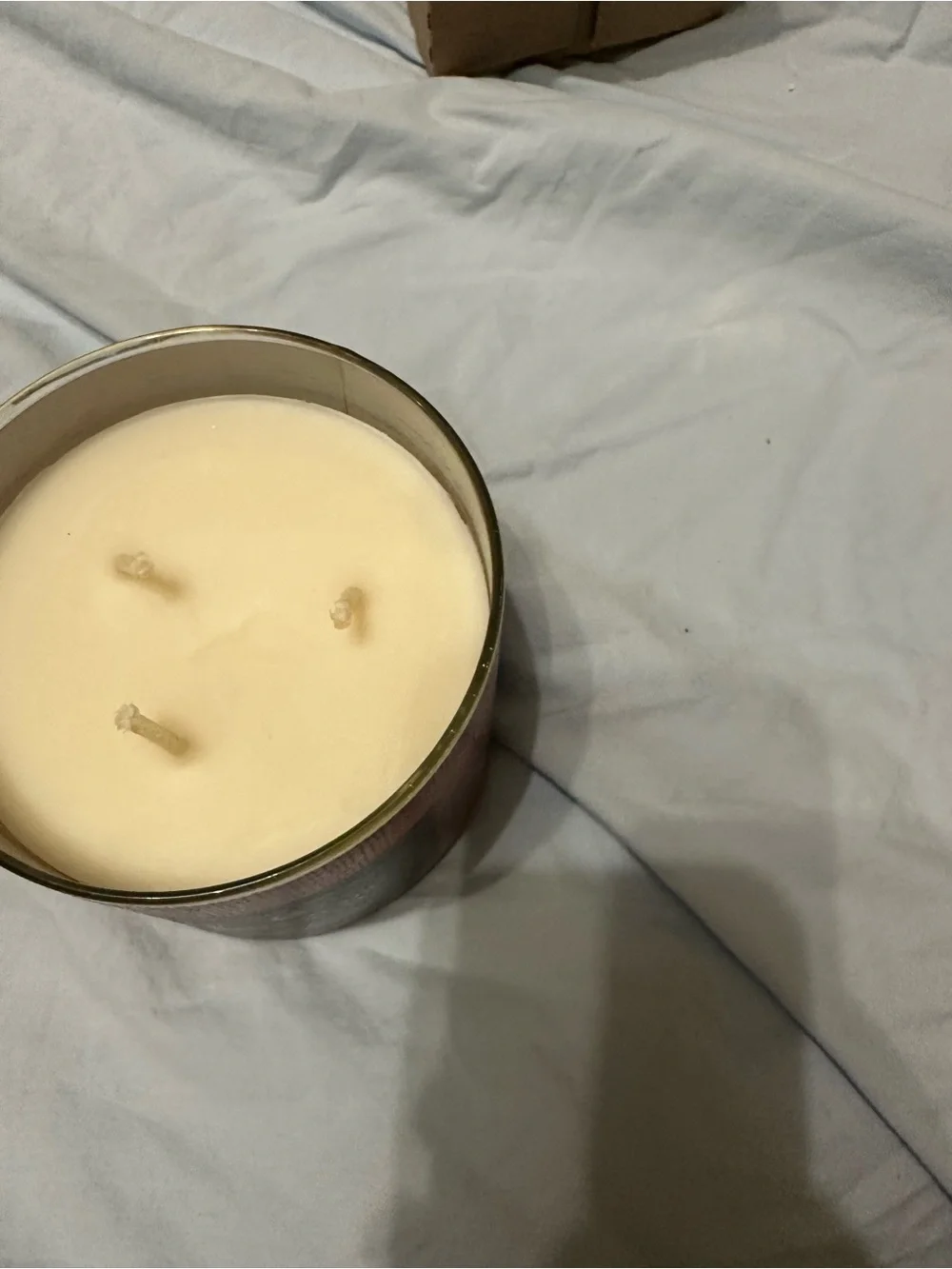 White Barn scented candle