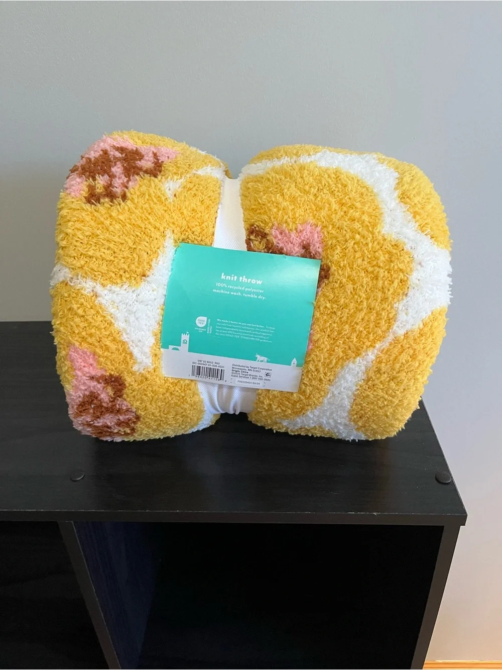 Pillowfort plush knit