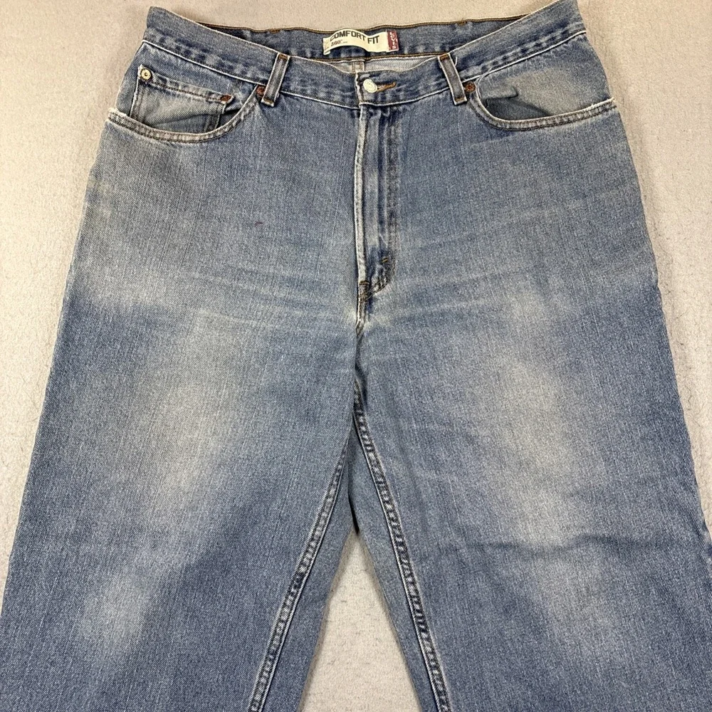 Levis please check