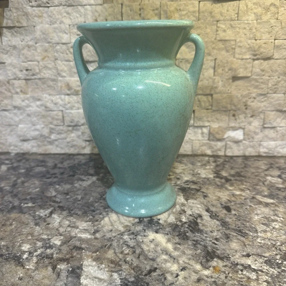 Pfaltzgraff‎ York USA Two-Handled Vase - Design 309 RARE Celadon Green
