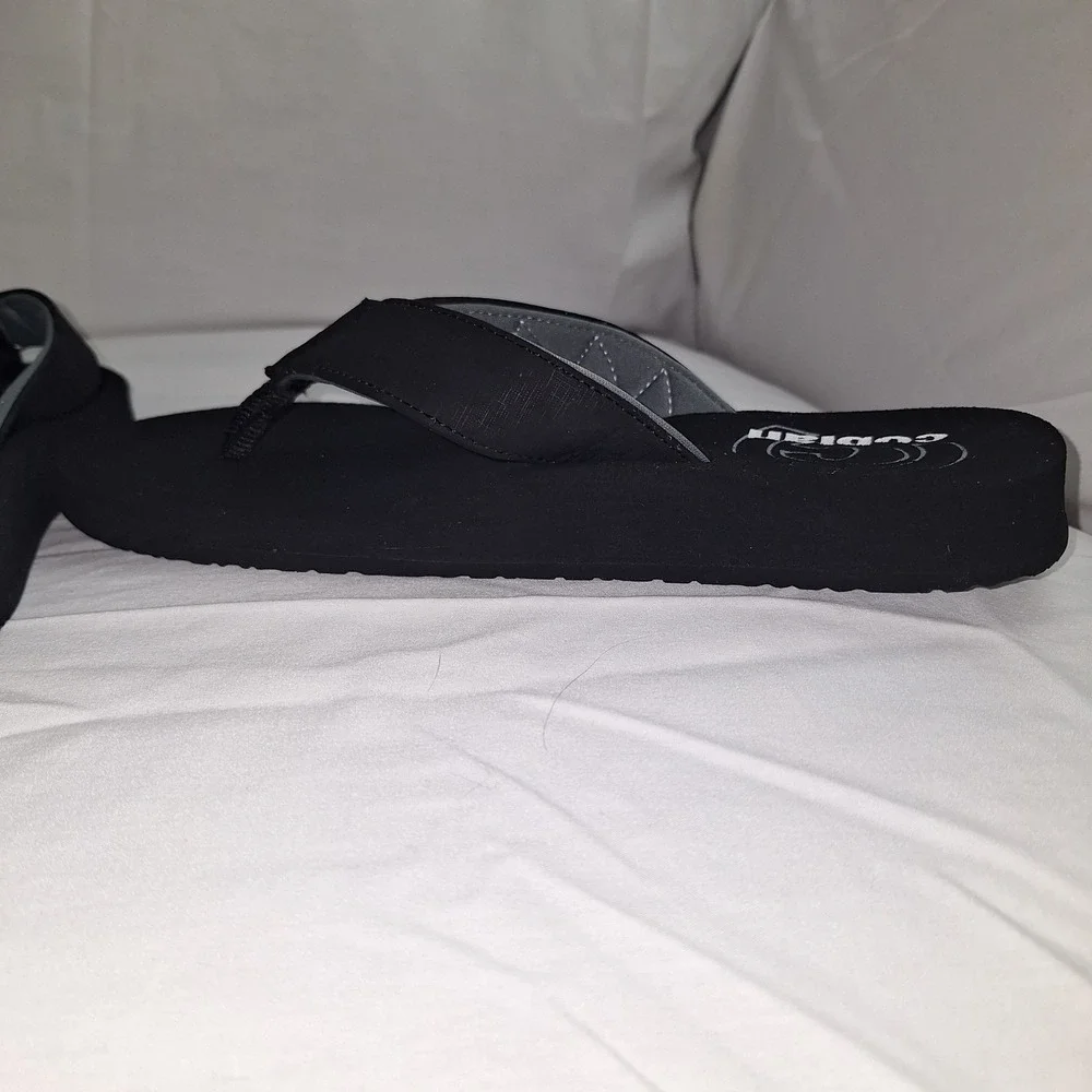Cobian men black