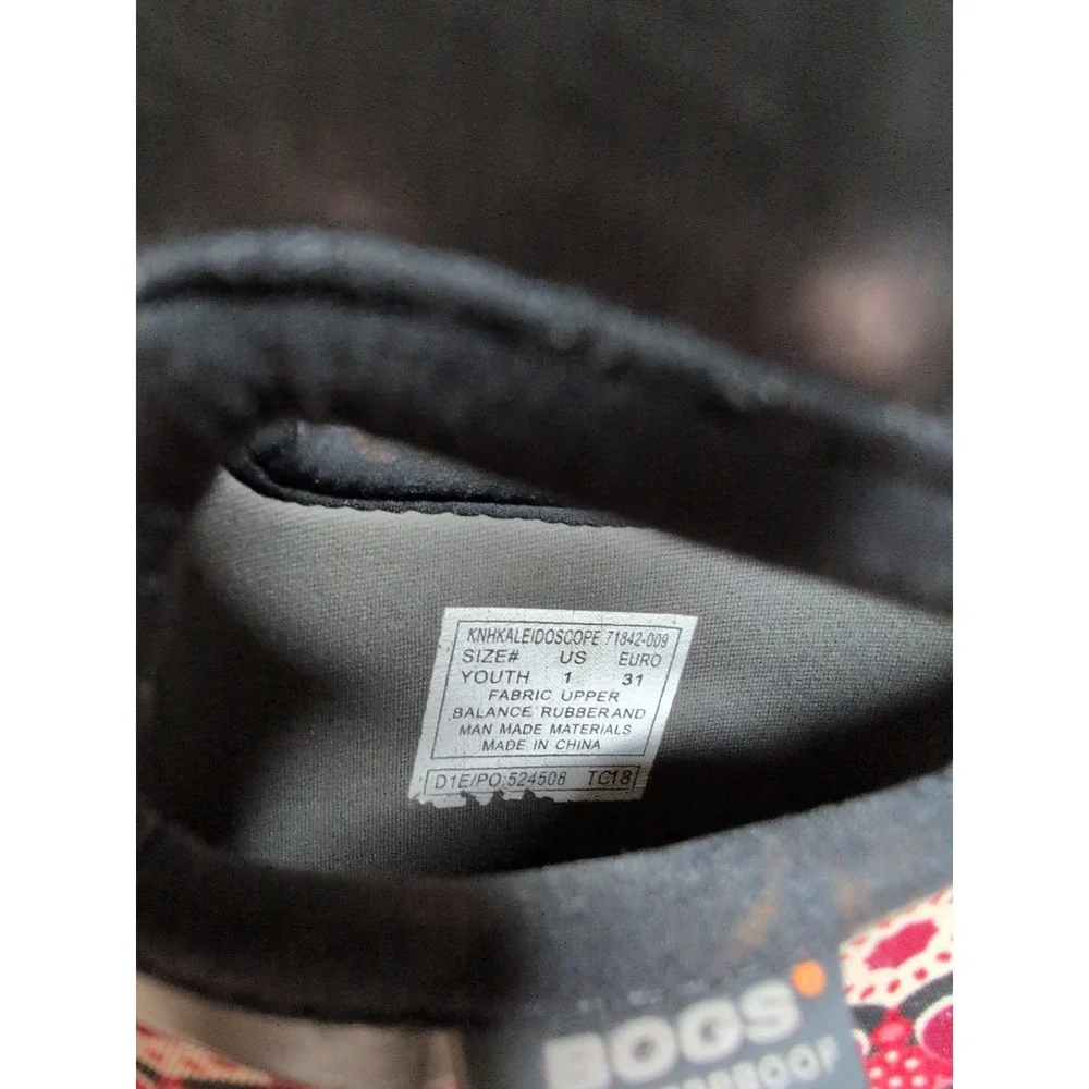 Bogs youth size