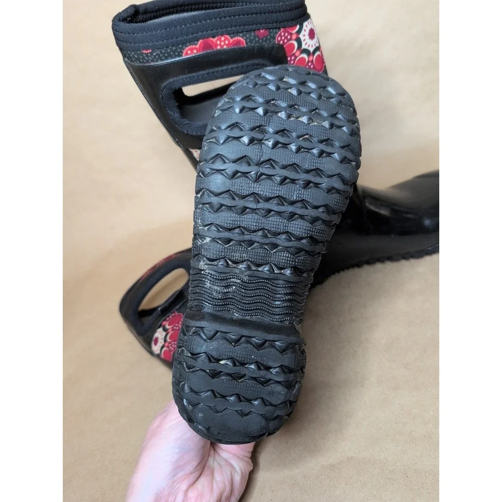 Bogs youth size