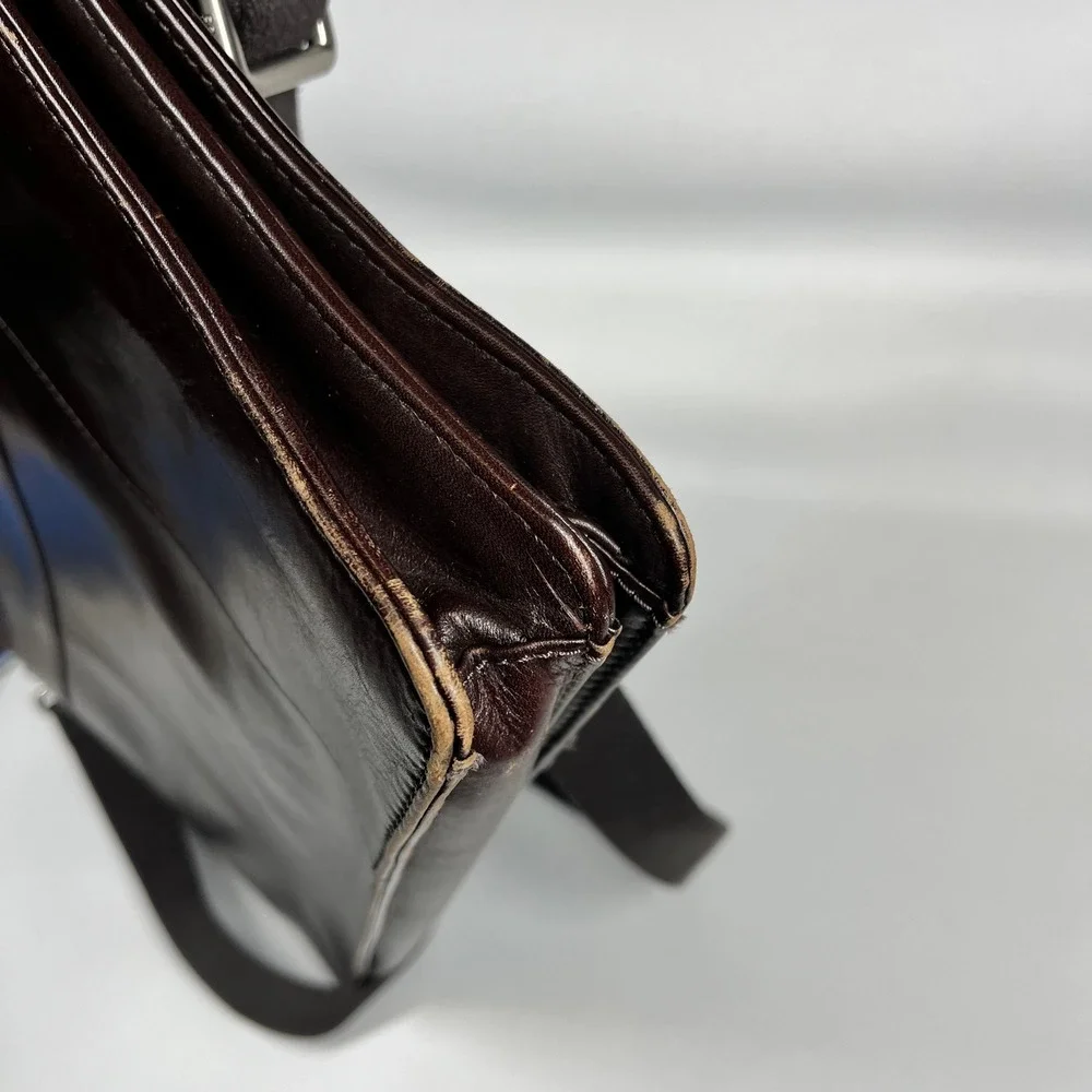 Fossil messenger bag