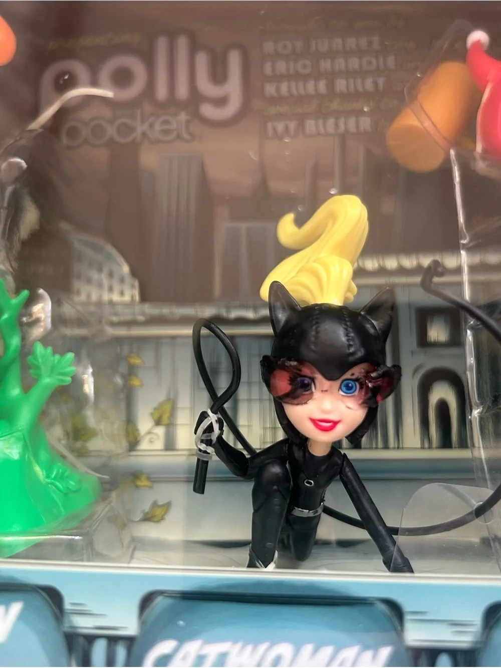 polly pocket displaying styled piece
