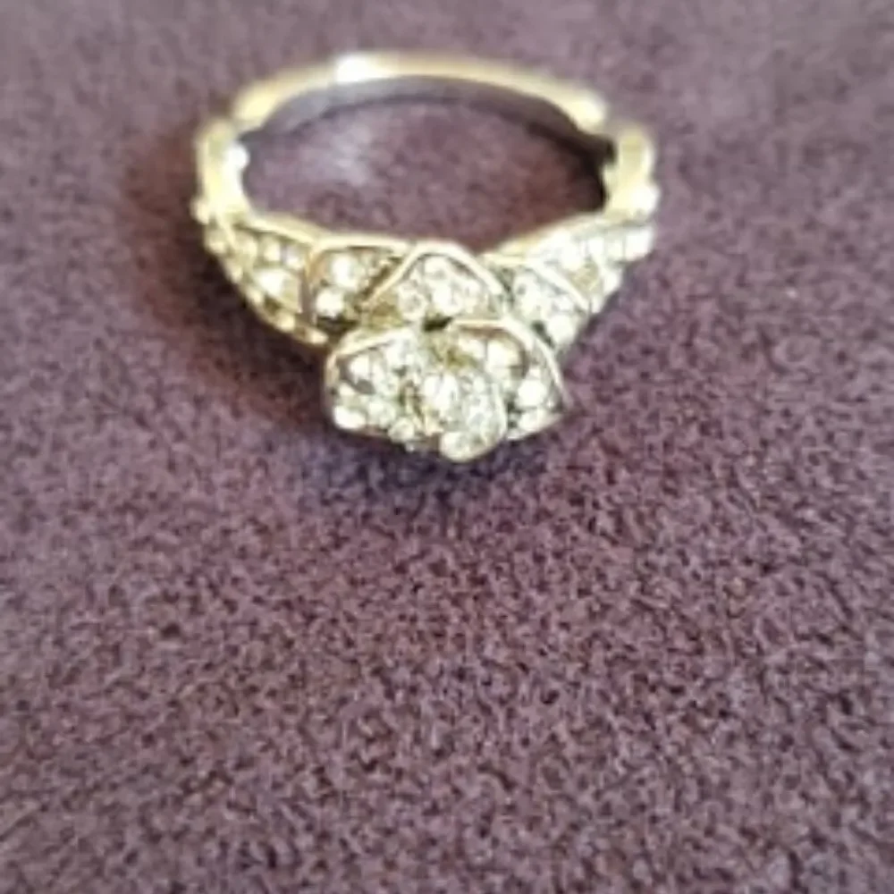 N/A 14k white