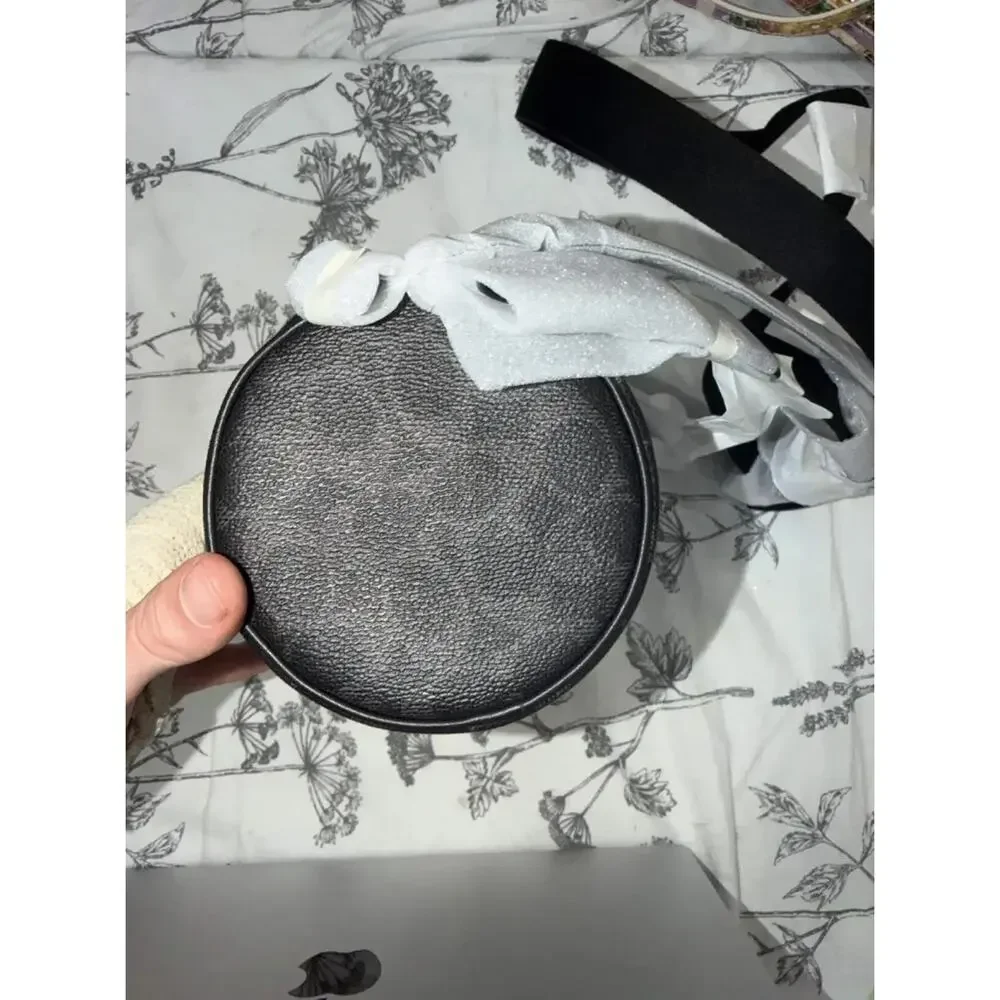 Coach nwt b9