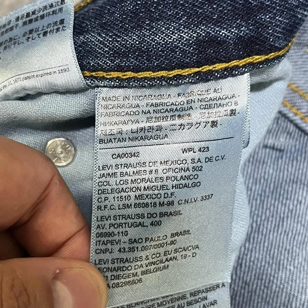 Levis levi 550