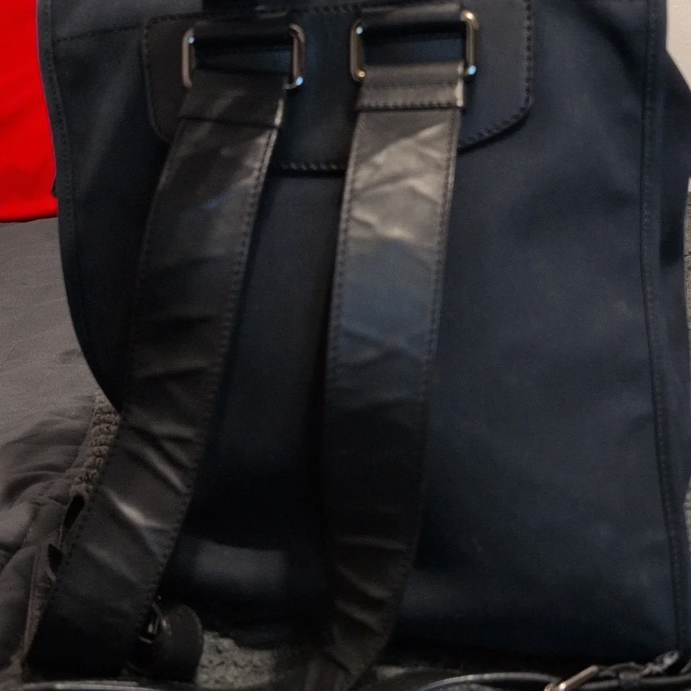 Moschino sleek black