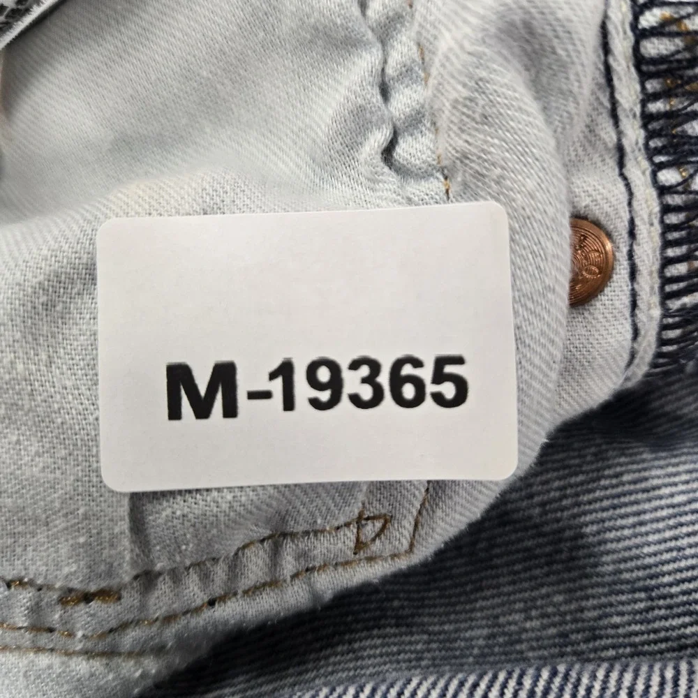 Levis *please carefully