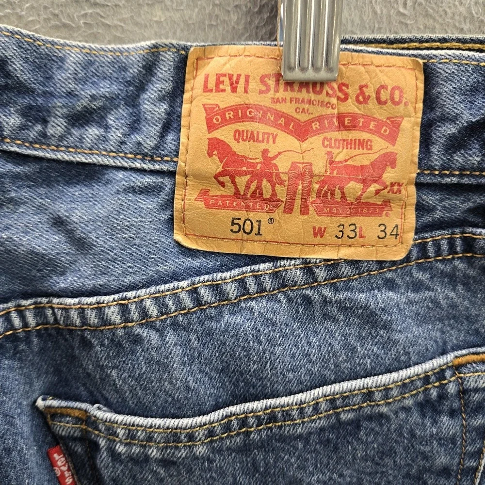 Levis *please carefully
