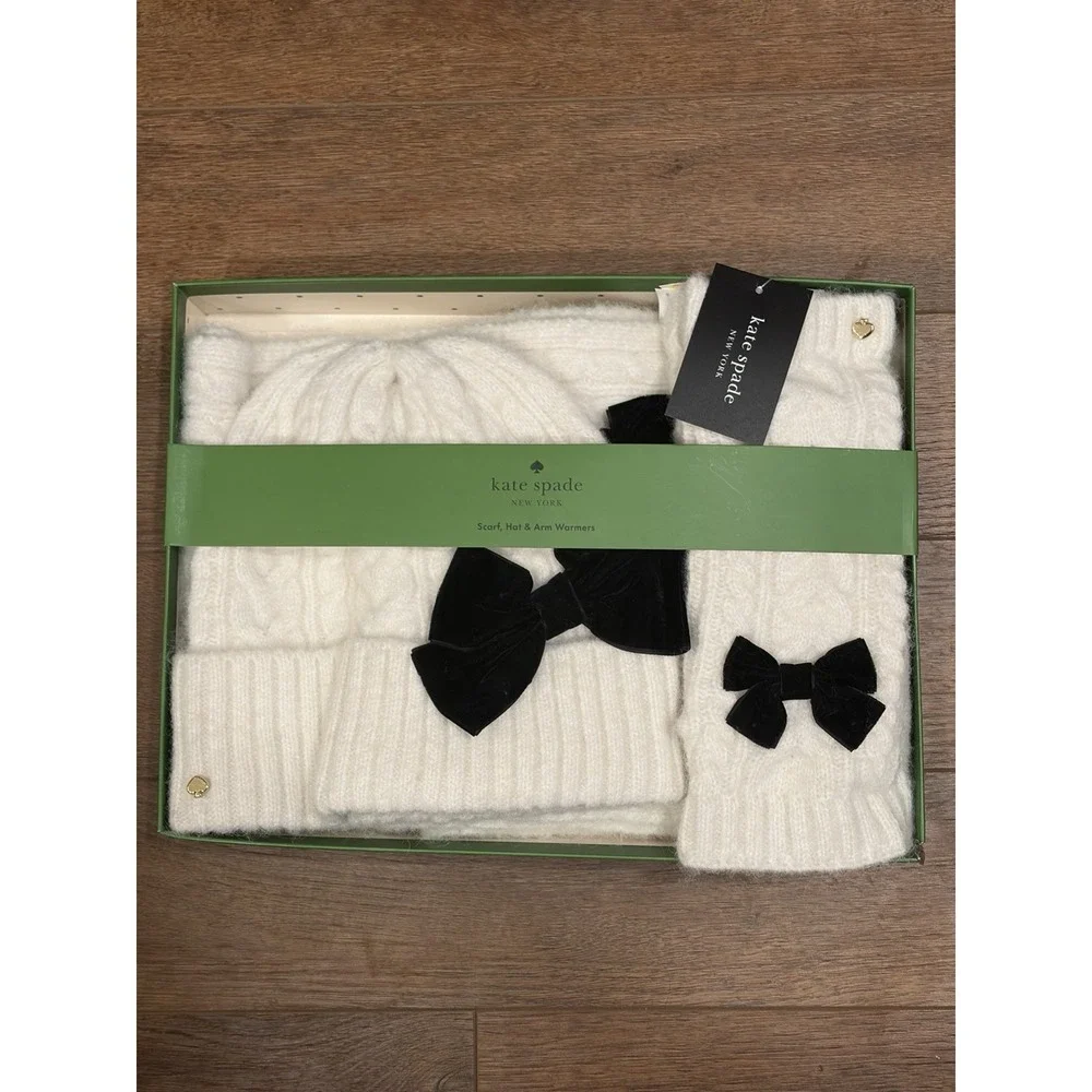 Kate Spade New York Velvet Cable Bow 3pc Box Set Hat‎ Scarf Arm Warmers NEW