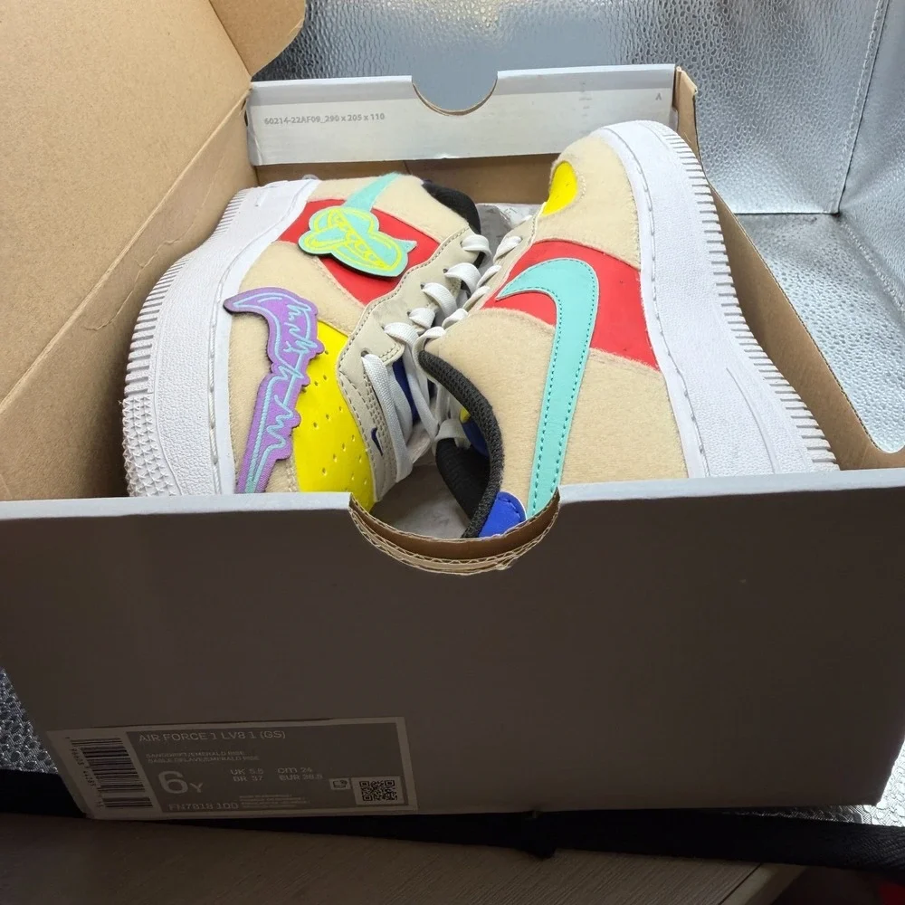 Nike size 6y