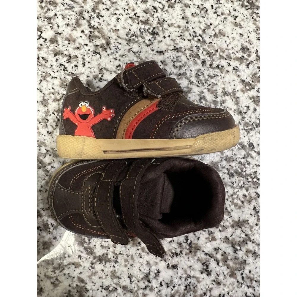 Vintage Sesame Street Elmo Kids Hook & Loop Sneakers Brown Elmo‎ Size 4W