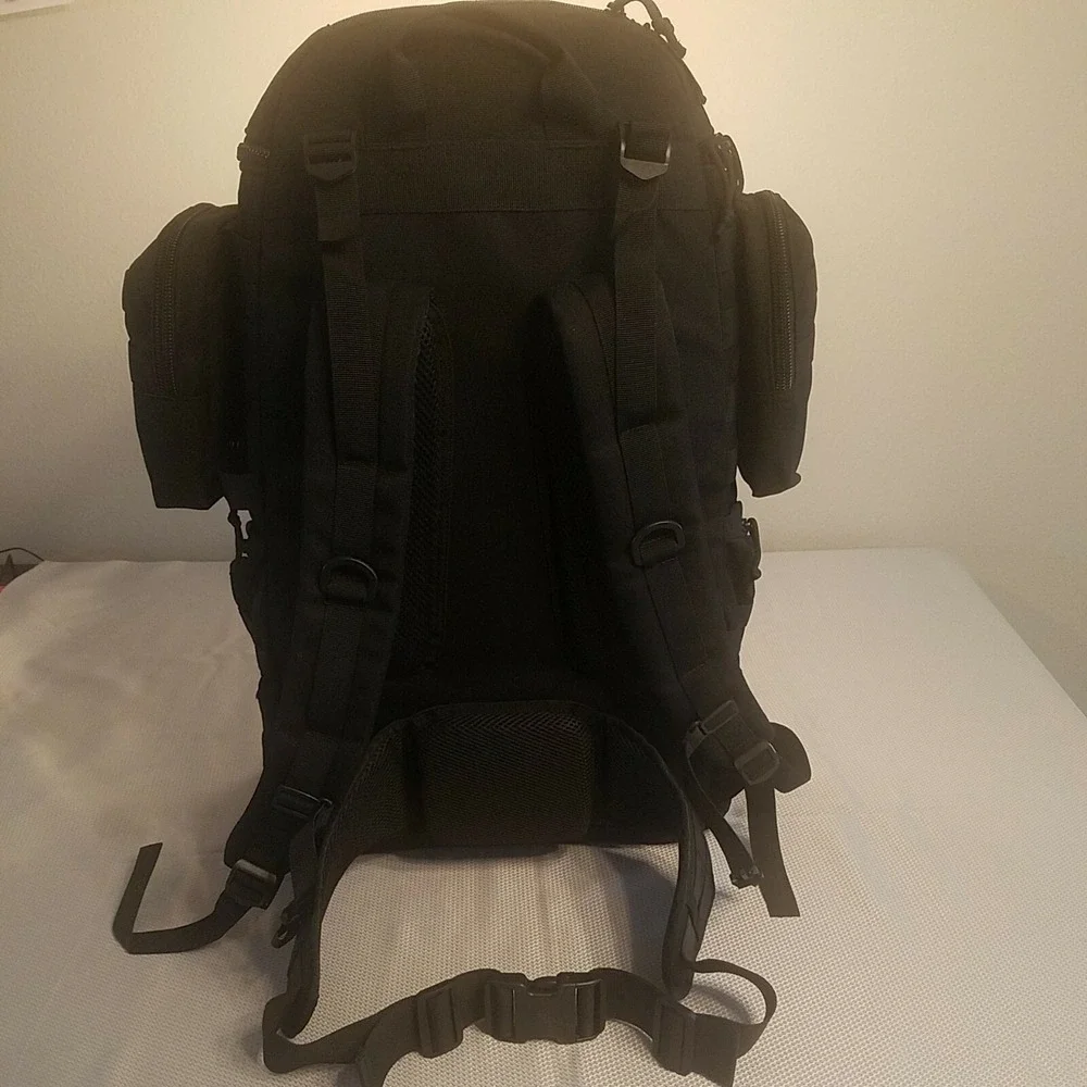 The Unbranded Brand 70l military