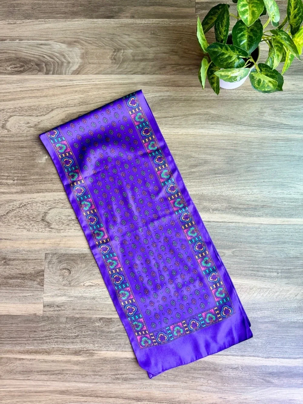 No Brand Tag background this scarf