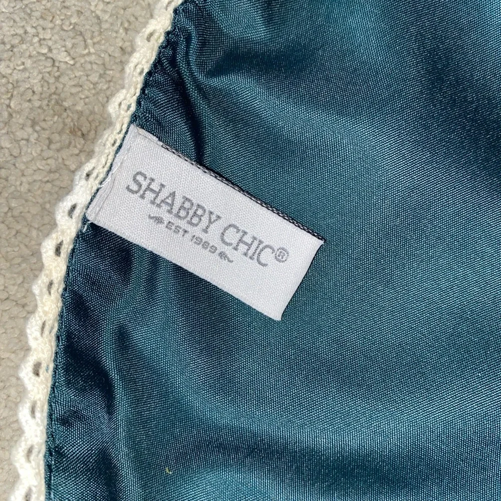 Shabby Chic beautiful round