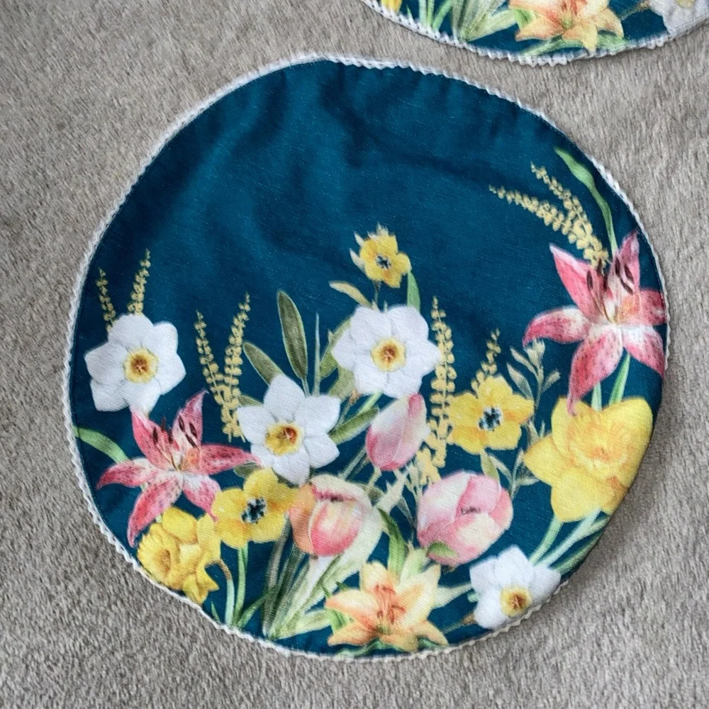 Shabby Chic beautiful round