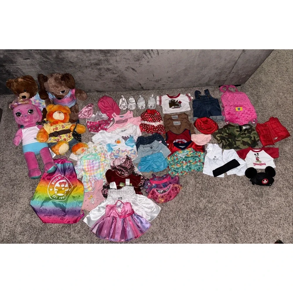 Build-A-Bear huge lot