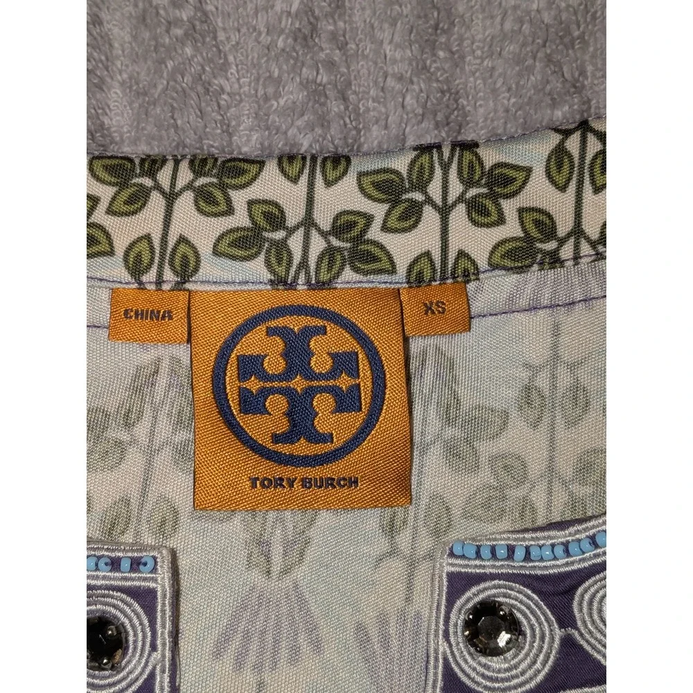 Tory Burch material classic inches