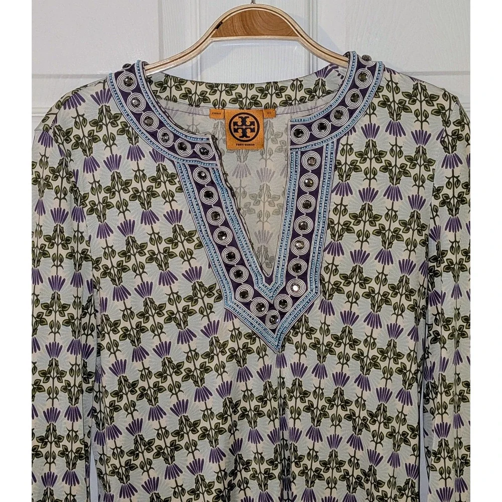 Tory Burch burch neck