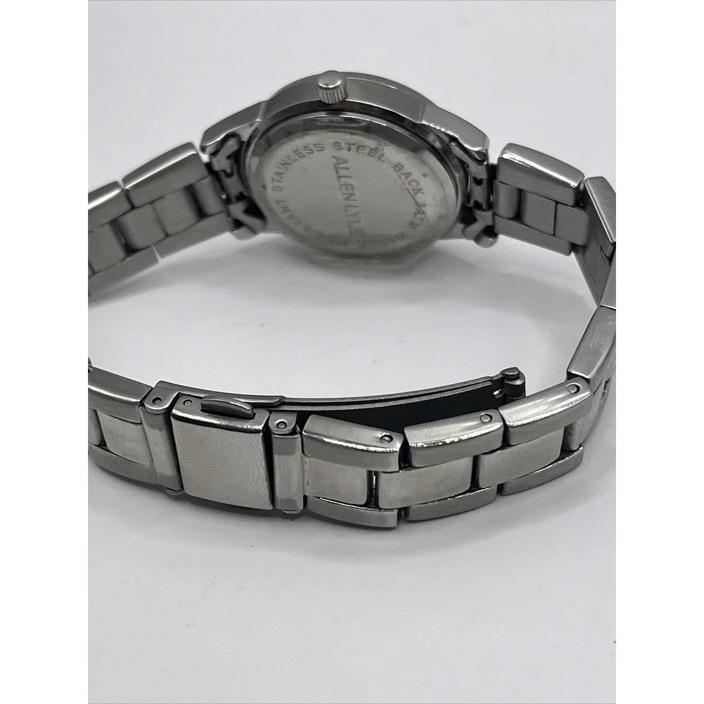 N/A black questions watch