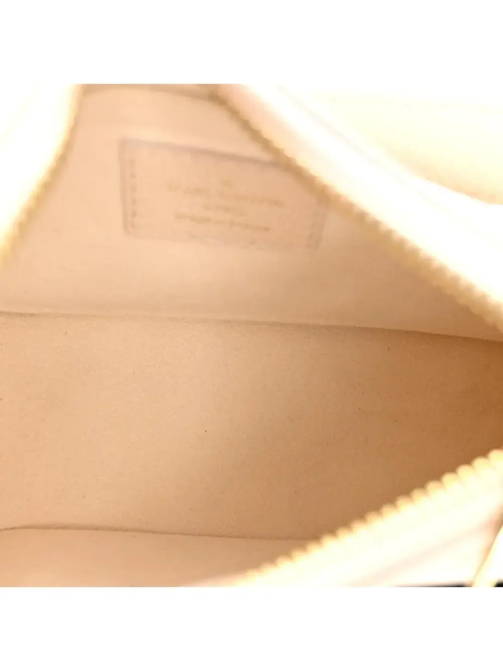 Louis Vuitton indulge elegance