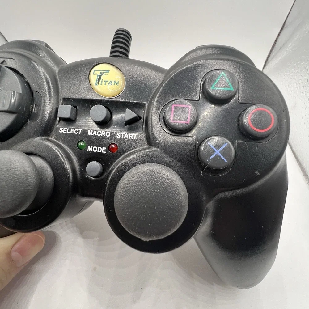 Titan playstation advanced