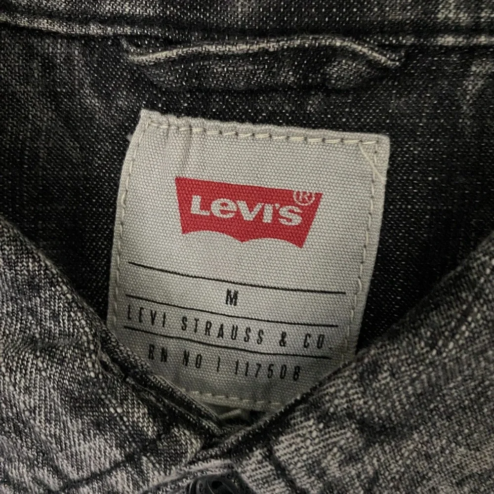 Levis pre owned