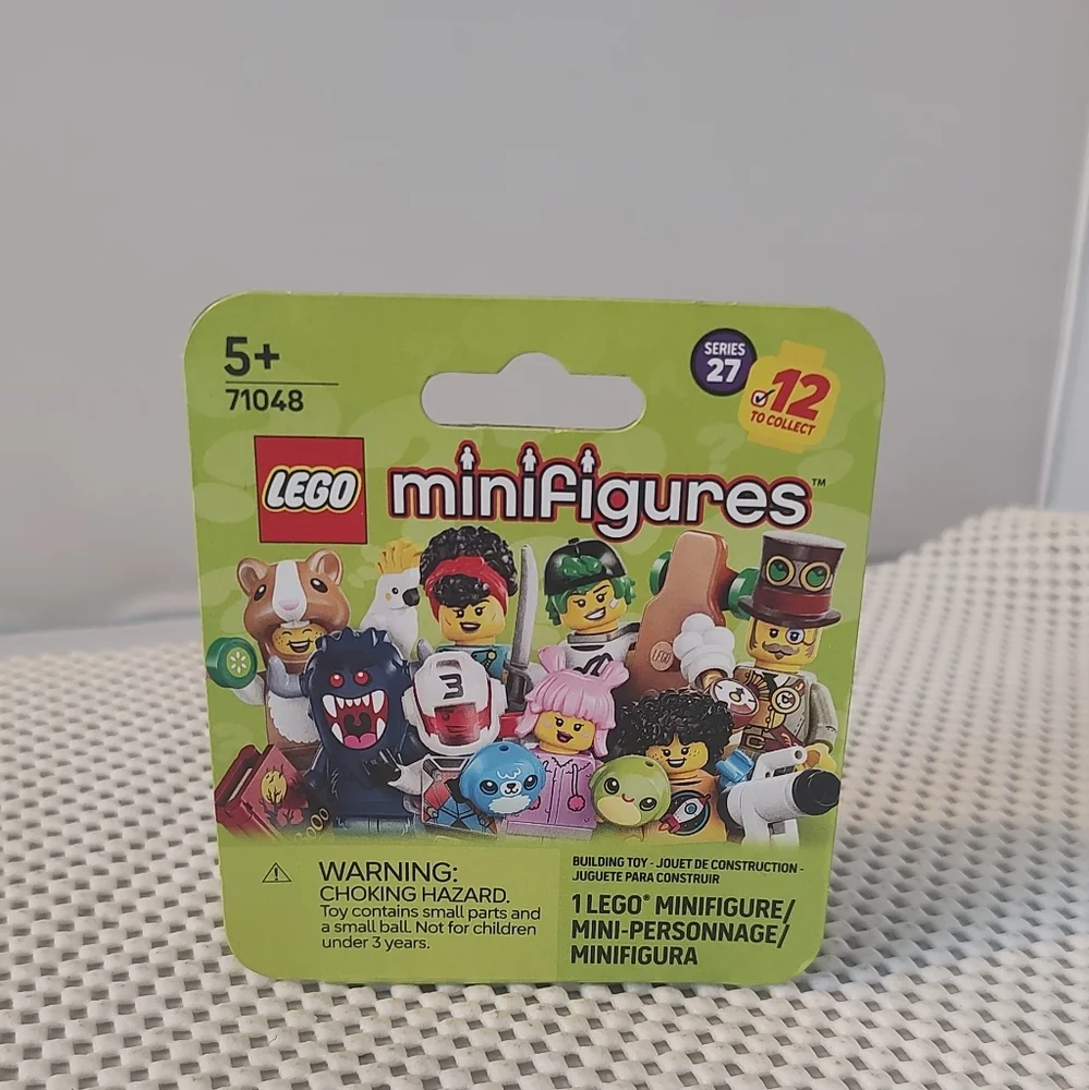 Lego 71048 minifigures