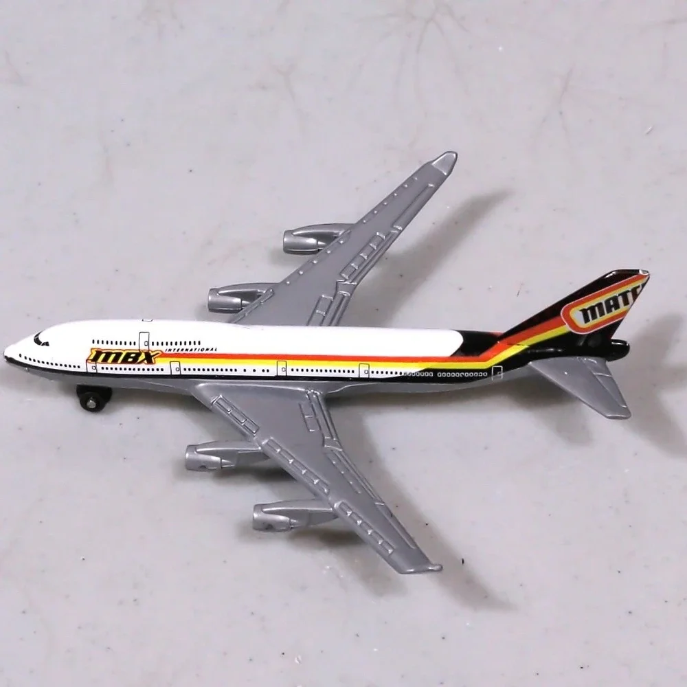 MATCHBOX take skies