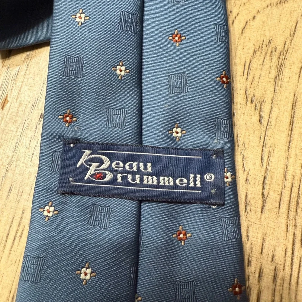 Beau Brummell accessory wear