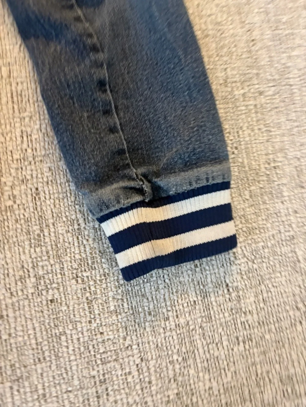 Tommy Hilfiger classic stylish