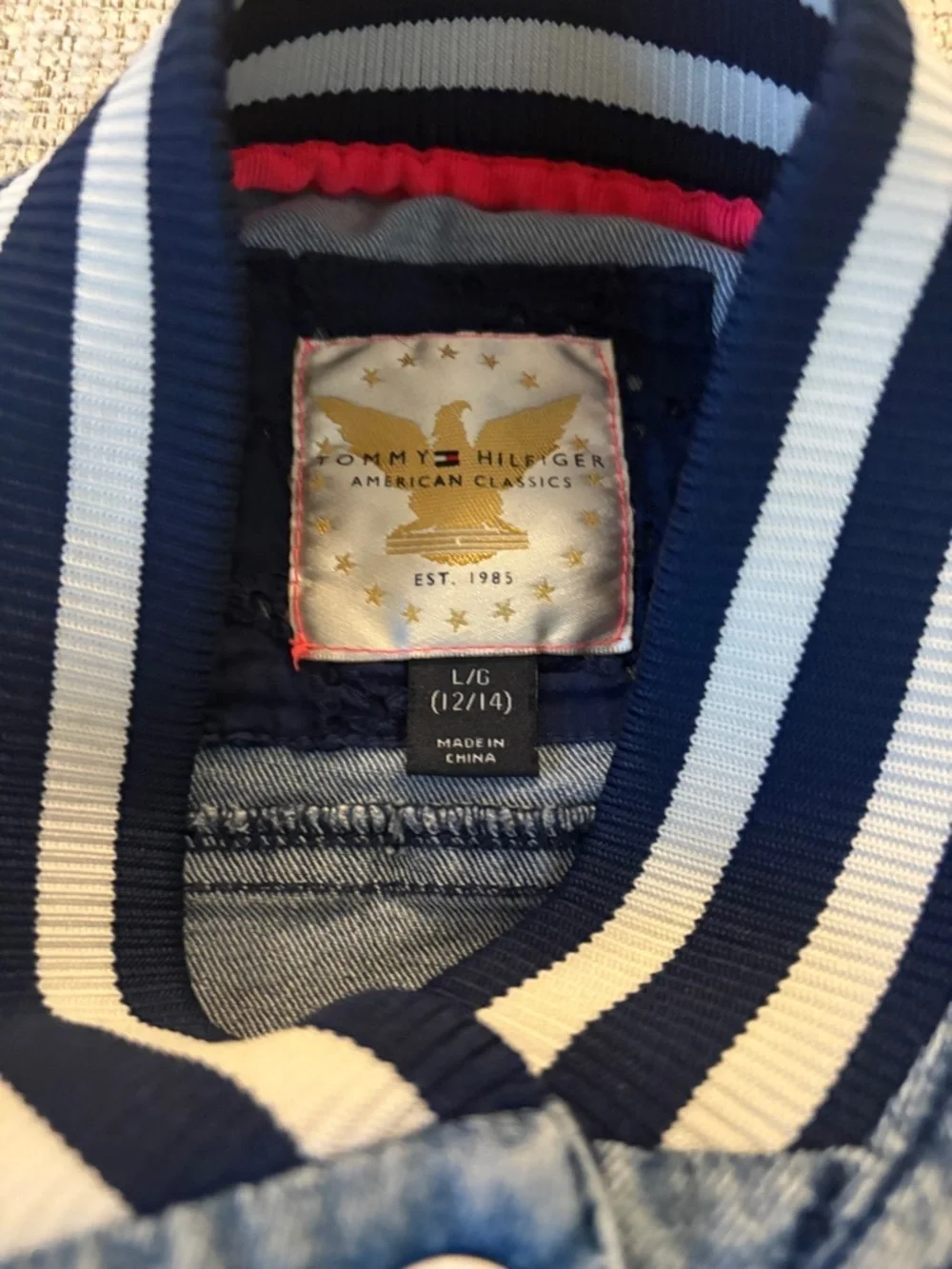 Tommy Hilfiger classic stylish