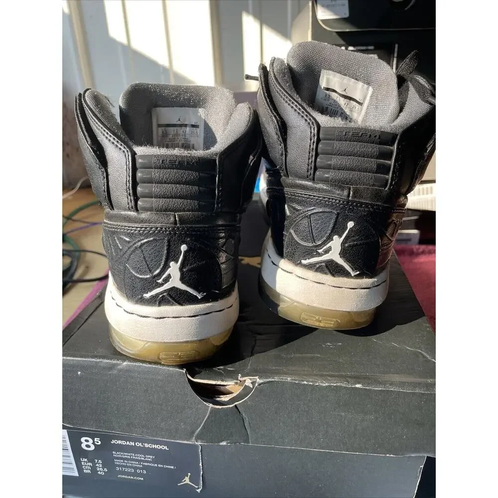 Jordan original signs just