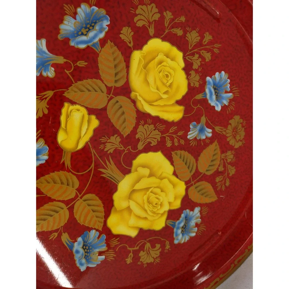 The Metal Tray Manufacturing Company Limited vintage round
