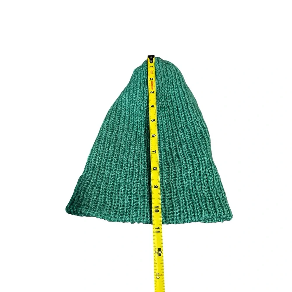 Handmade new knitted