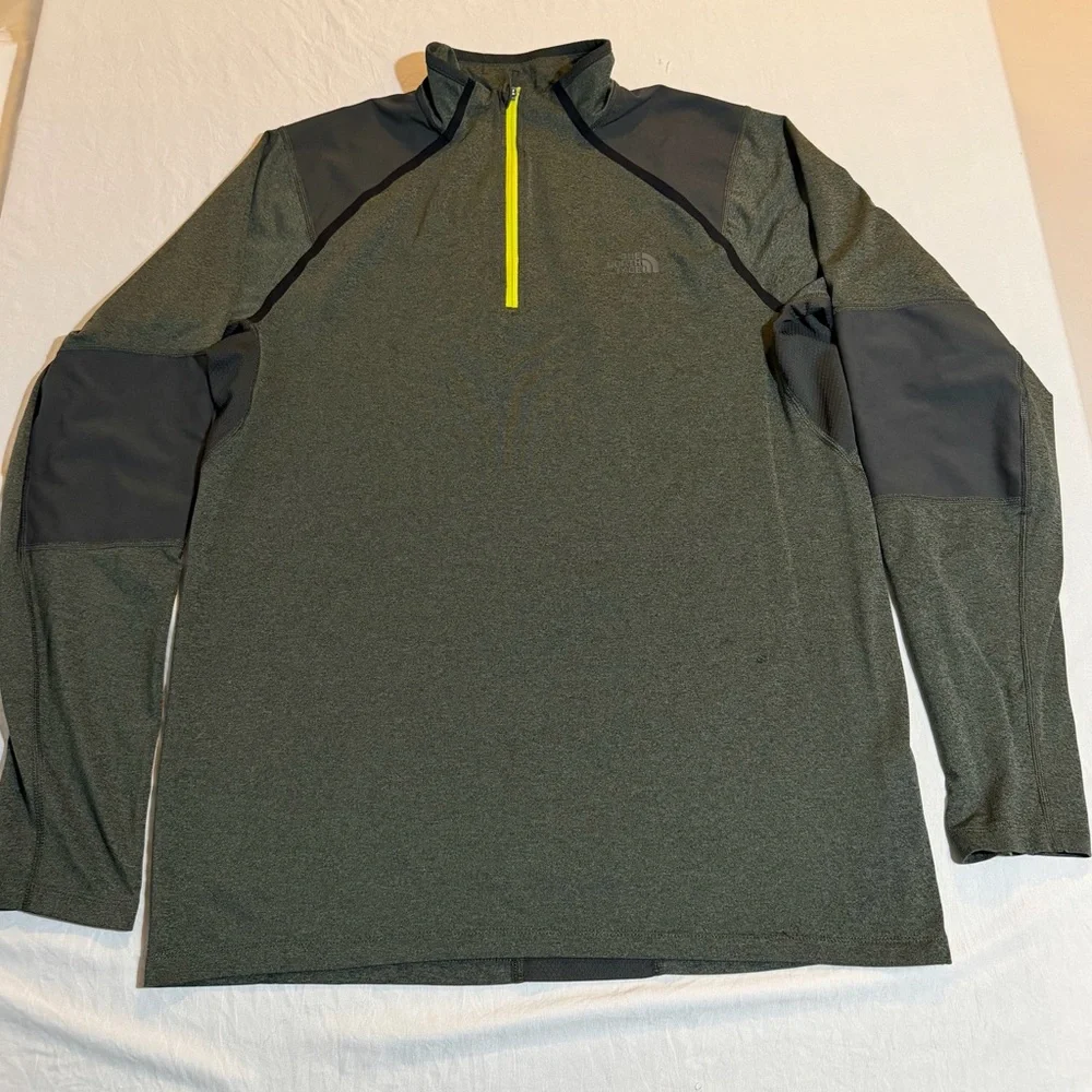 The North Face Men's‎ Flash Dry Quarter 1/4 Zip Size Large