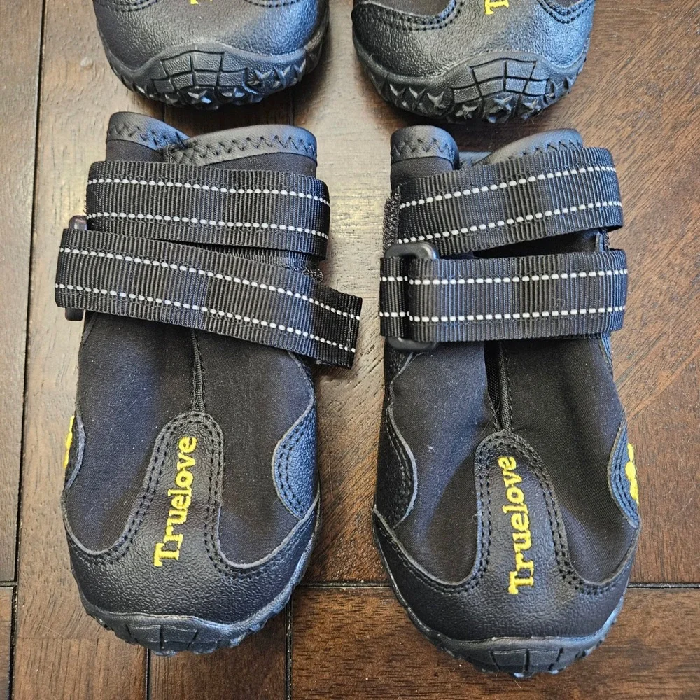 Truelove dog boots