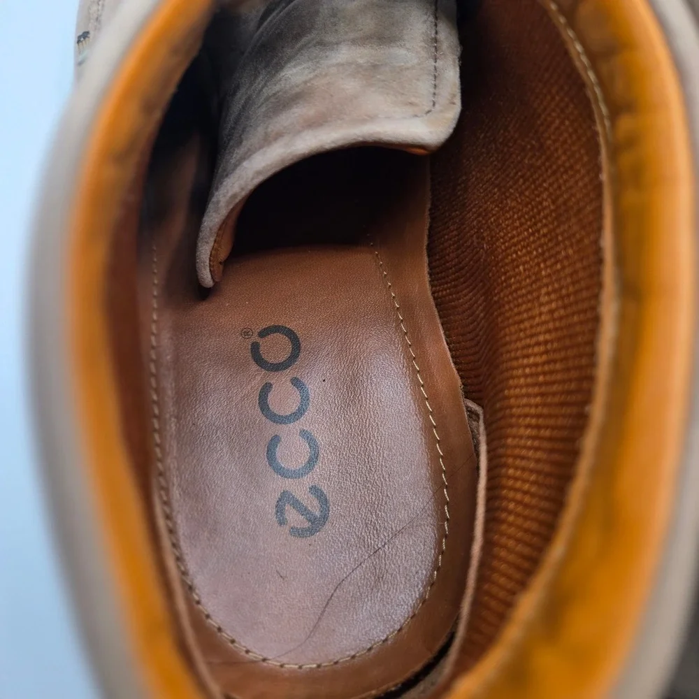 Ecco chukka boots
