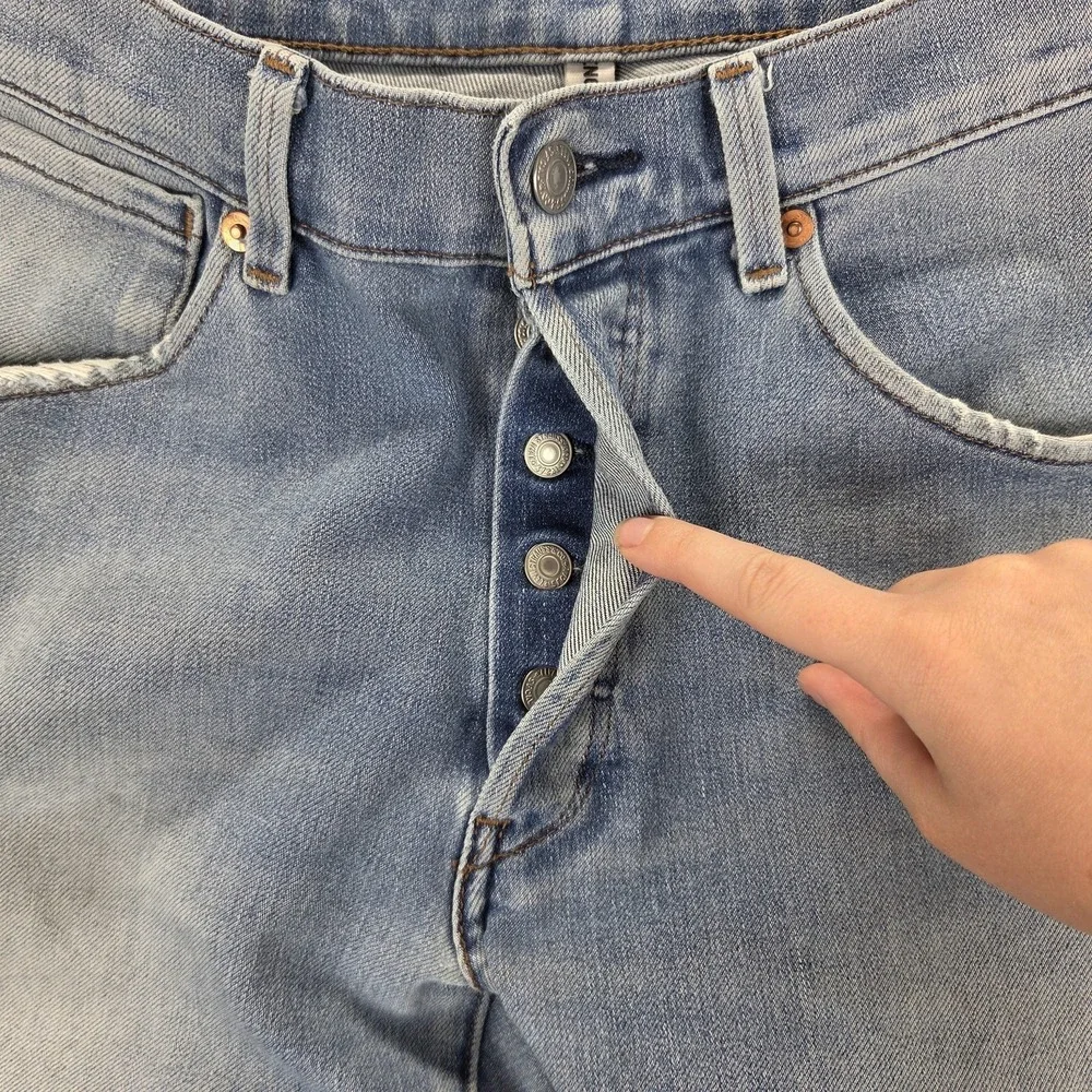 Levis important sizing