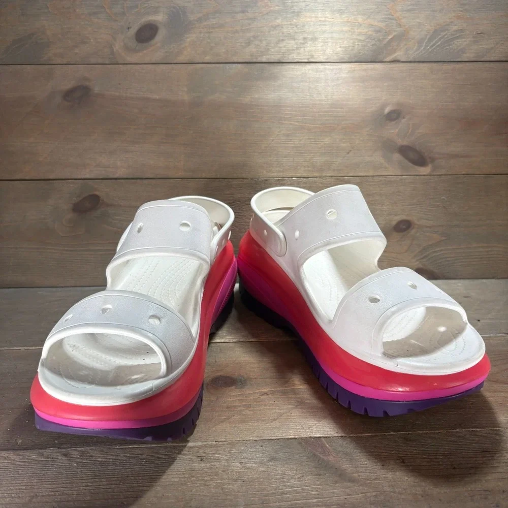 CROCS pre owned