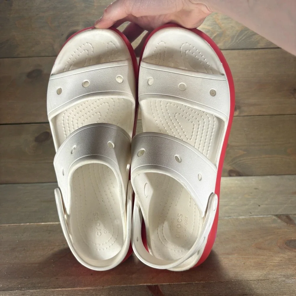 CROCS pre owned