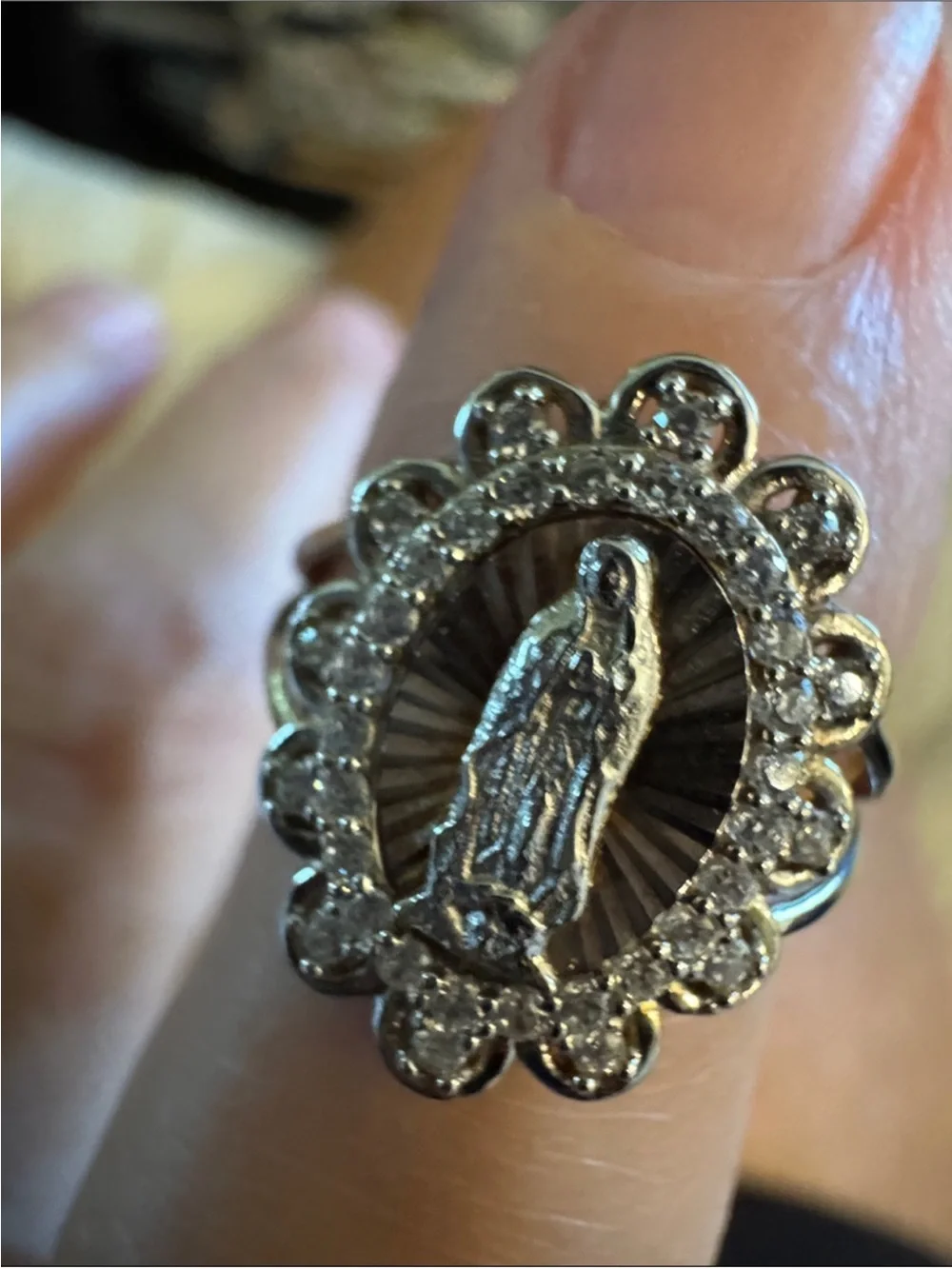 925 sterling Silver Religious Virgin Mary Ring with Clear Stones